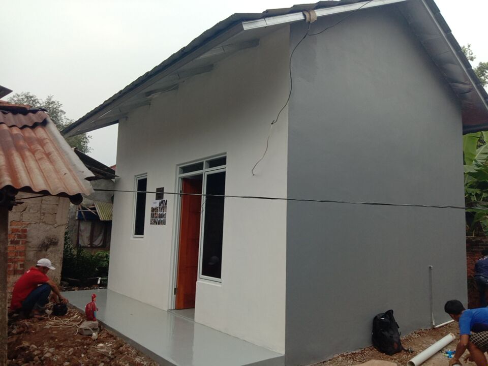 Wujud Kepedulian Sosial, Sinar Mas Land Kembali Renovasi Rumah Warga Tak Layak Huni