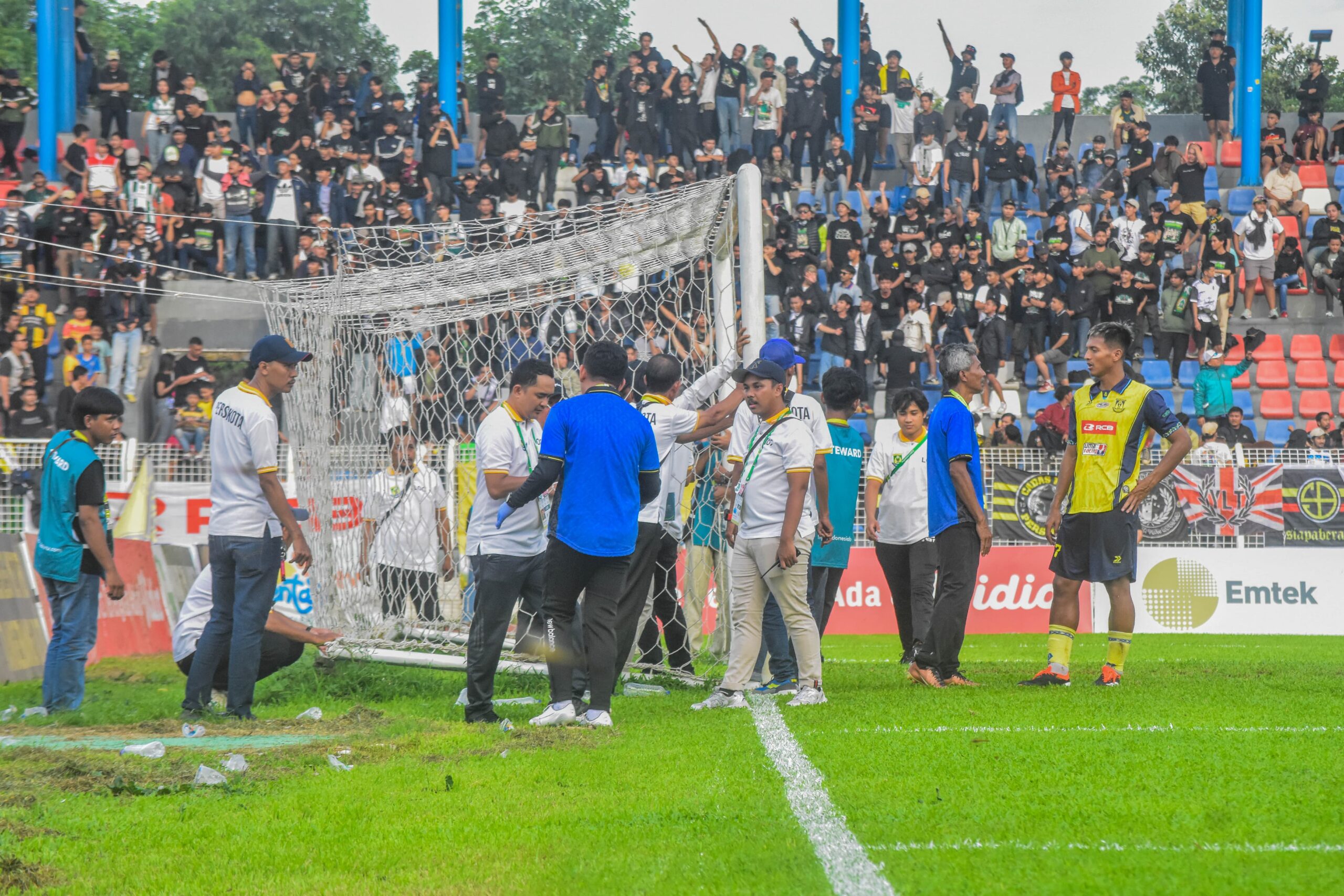 Tiang gawang di Liga 3 patah (2)