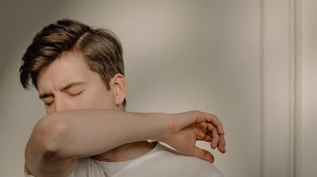 Batuk Kronis Tak Kunjung Sembuh? Waspadai Risiko Penyakit PPOK