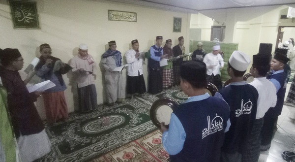 Remaja Mushola Miftahul Jannah Gelar Zikir dan Doa Bersama di Malam Pergantian Tahun