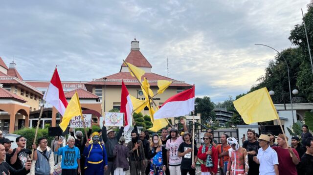 Aktivis dan Seniman Kota Tangerang Gelar Aksi Solidaritas untuk THL