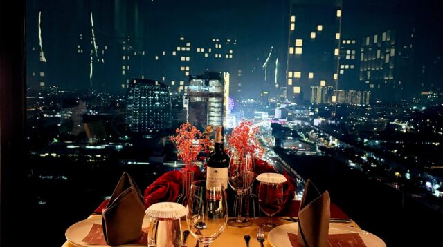 VIVERE Hotel Hadirkan Paket Spesial Valentine: Menginap dan Makan Malam dengan Pemandangan City Lights!