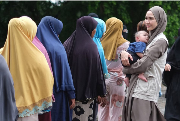 Zaskia Adya Mecca, Lakukan Aksi Nyata di Tengah Bencana Banjir Bekasi