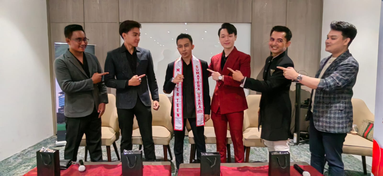 Rayhan Hakim Dinobatkan sebagai Mister Teen Sumatera Utara 2025