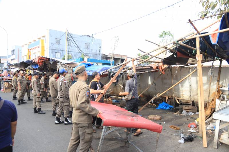 Pemkot Tangerang Tertibkan Pasar Jelang Lebaran: Bebas Sampah, Nyaman Belanja!