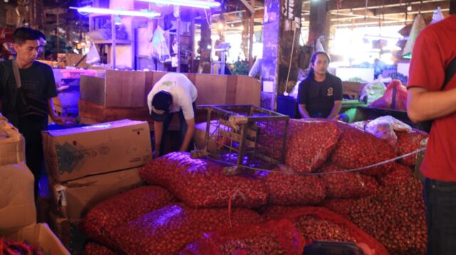 Pasar Induk Tanah Tinggi, Pusat Sayur dan Buah Favorit Jabodetabek