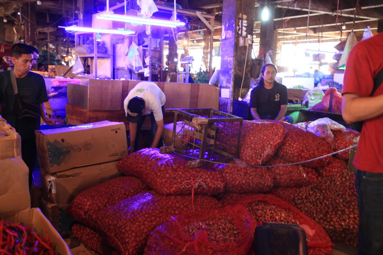 Pasar Induk Tanah Tinggi, Pusat Sayur dan Buah Favorit Jabodetabek Pasar Induk Tanah Tinggi, Pusat Sayur dan Buah Favorit Jabodetabek