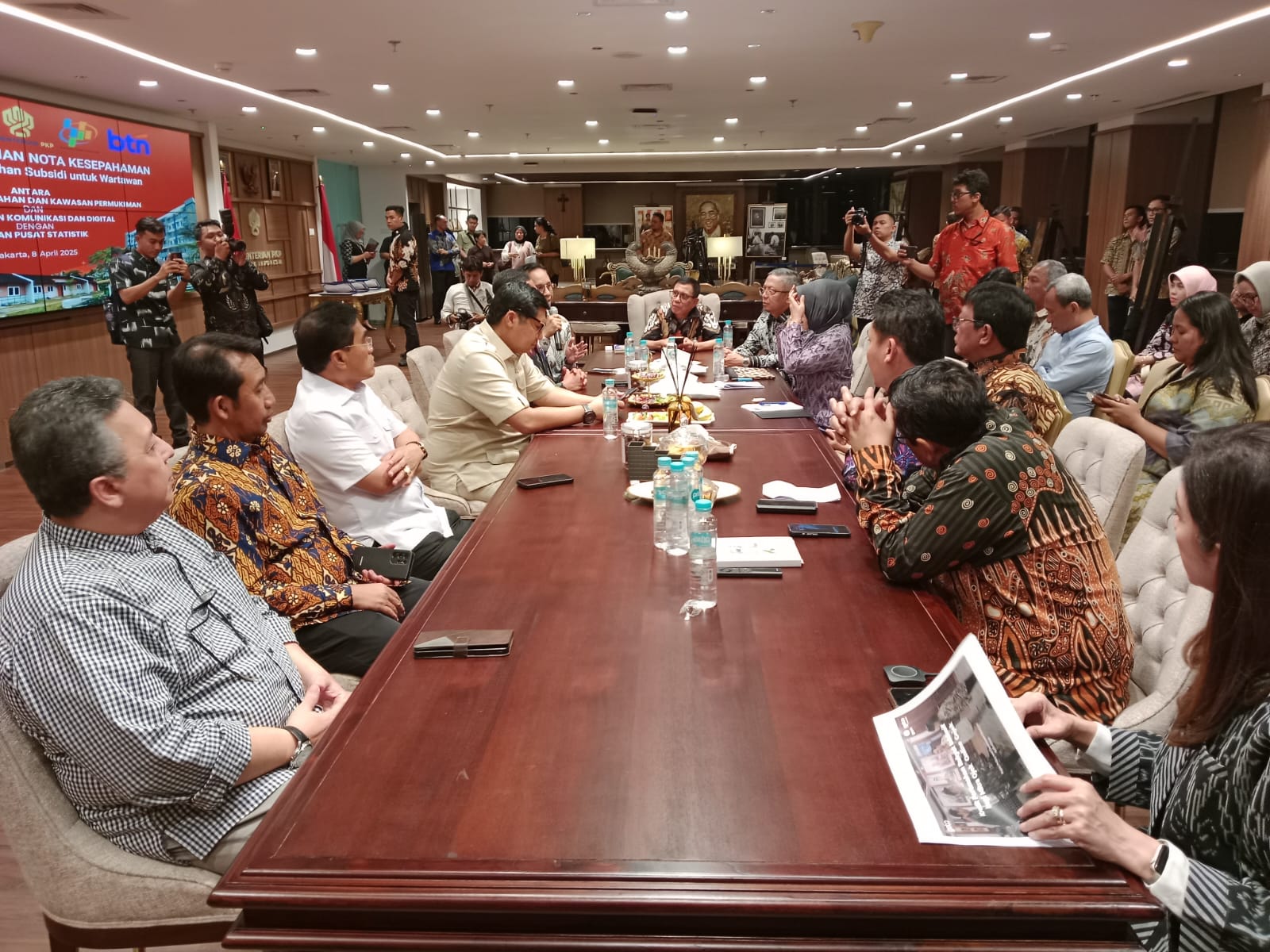 Menteri Maruarar Sirait Alokasikan 1.000 Rumah Subsidi untuk Wartawan, Ketua Umum PWI Pusat Hendry Ch Bangun Beri Apresiasi