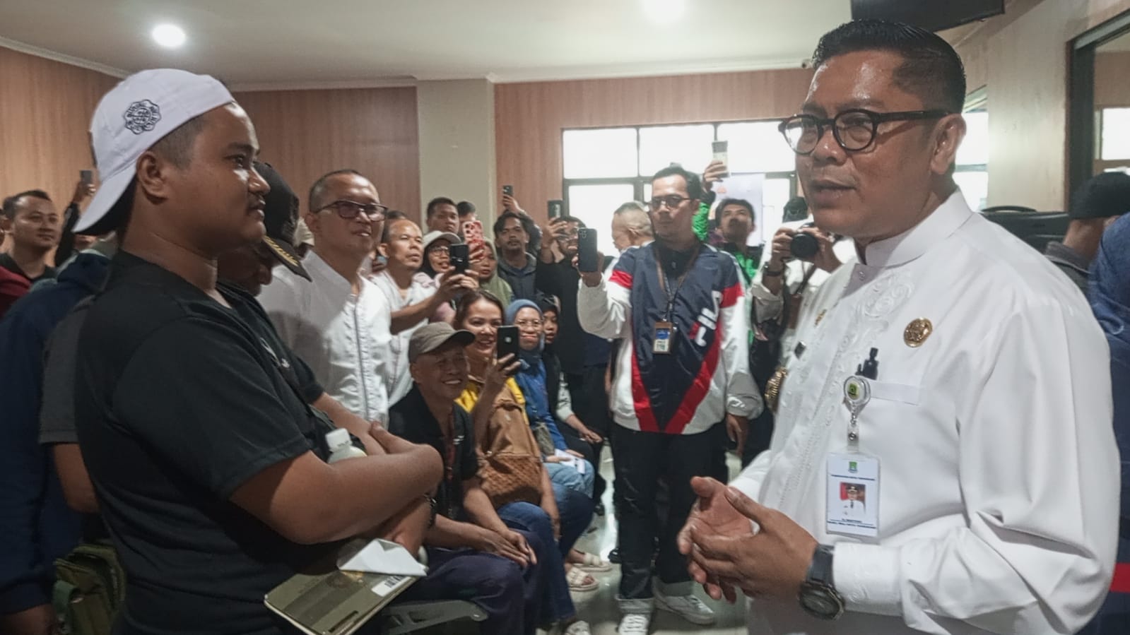 Dalam rangka memastikan pelaksanaan program penghapusan pajak pokok dan sanksi kendaraan bermotor berjalan lancar, Wakil Wali Kota Tangerang
