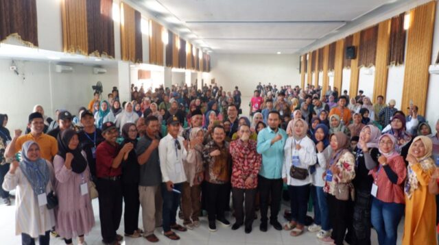 300 Peserta Antusias Sambut Sosialisasi Makan Bergizi Gratis di SMKN 2 Cipare