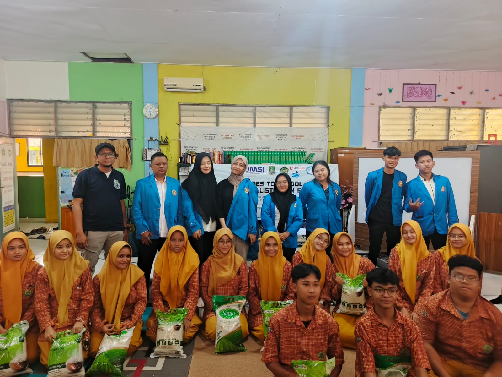 Mahasiswa Unpam Ajak Pelajar MAN 1 Kota Tangerang Waspada Cyber Bullying