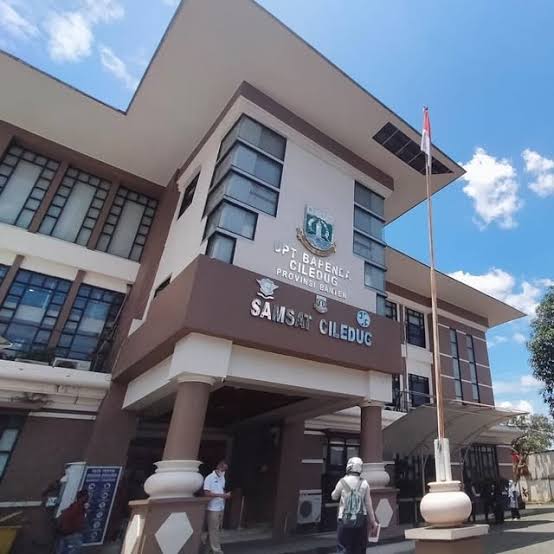 Diduga Diusir dan Diperlakukan Kasar, Penyandang Disabilitas Keluhkan Layanan Samsat Ciledug Yang Buruk