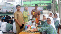 Gelar Karya P5RA, Siswa MTsN 1 Tangsel Unjuk Bakat dan Wirausaha