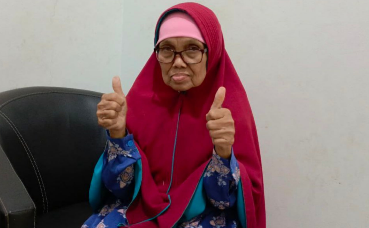 Hamidah Bersyukur Program JKN Permudah Akses Layanan Kesehatan Bagi Lansia Hamidah Bersyukur Program JKN Permudah Akses Layanan Kesehatan Bagi Lansia
