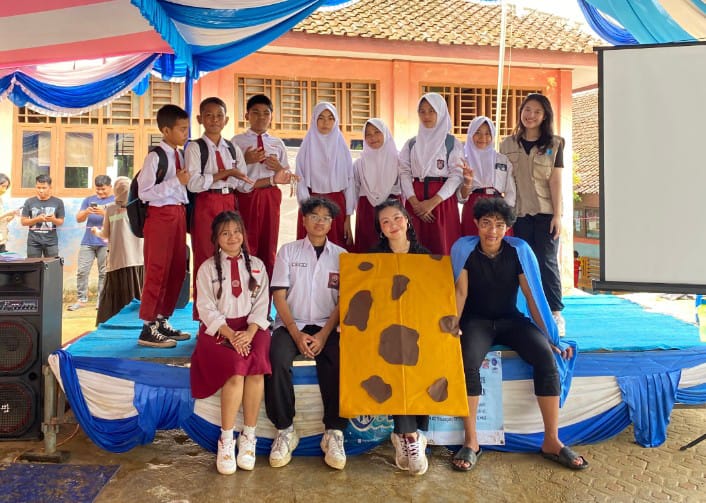 Pertunjukan Seni Teater "Murka Sang Caah Laut" Sukses Edukasi Mitigasi Tsunami untuk Siswa SD 2 Situregen