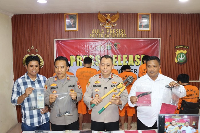 Polisi Ungkap Dua Kasus Curanmor di Batu Ceper, Empat Pelaku Diamankan Polisi Ungkap Dua Kasus Curanmor di Batu Ceper, Empat Pelaku Diamankan