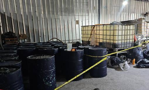 Polisi Bongkar Pabrik Oli Palsu di Tangerang, Delapan Orang Diamankan