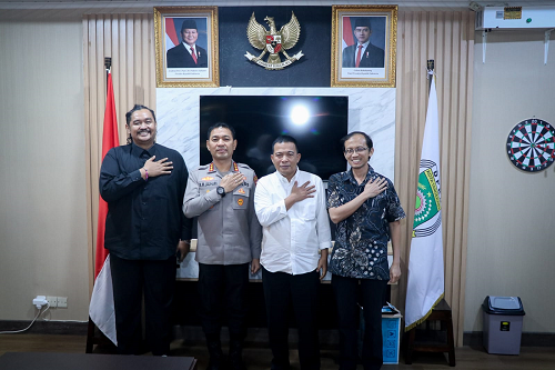 Dalam waktu singkat sejak menjabat, Kapolres Metro Tangerang Kota yang baru, Kombes Pol Dr. Raden Muhammad Jauhari, S.H., S.I.K., M.Si., langsung bergerak cepat membangun komunikasi dengan para pemangku kepentingan di Kota Tangerang