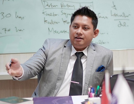Direktur Eksekutif AWAL Institute, Alexander Waas.