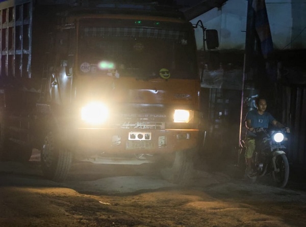 relaksasi jam operasional truk tambang di Parung (3)