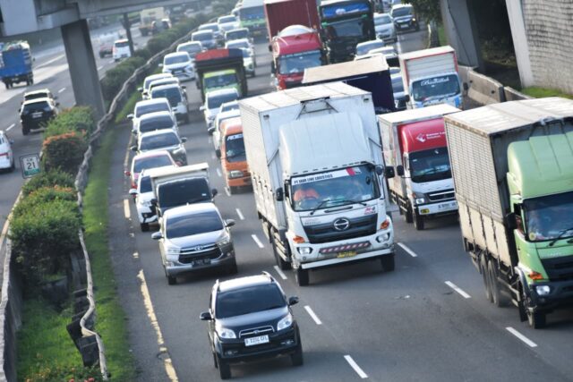 Jumlah Kendaraan Yang Meninggalkan Jabodetabek (2)