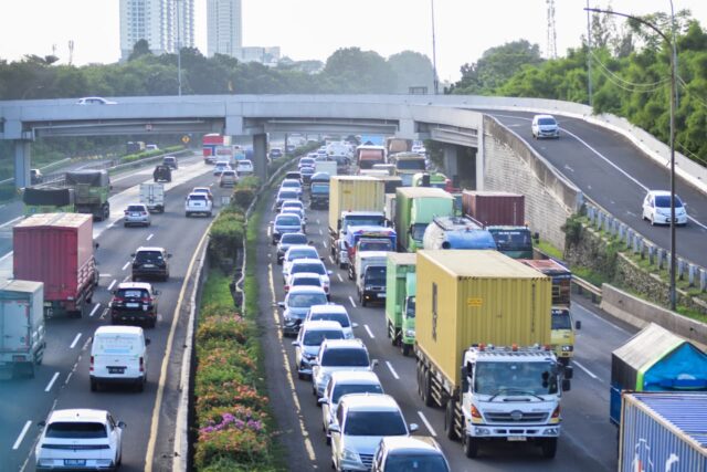 Jumlah Kendaraan Yang Meninggalkan Jabodetabek (3)