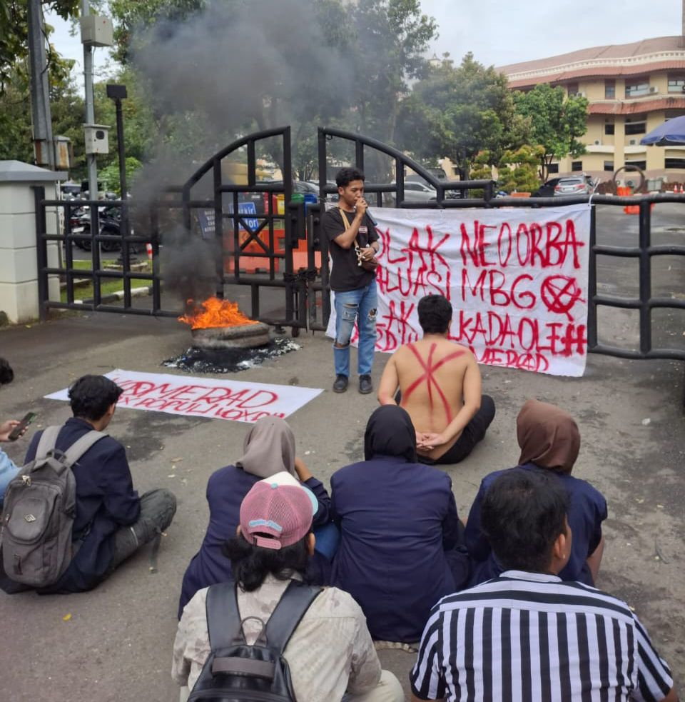 KameraD Gelar Aksi di DPRD Kota Tangerang, Tolak Pilkada Dipilih DPRD