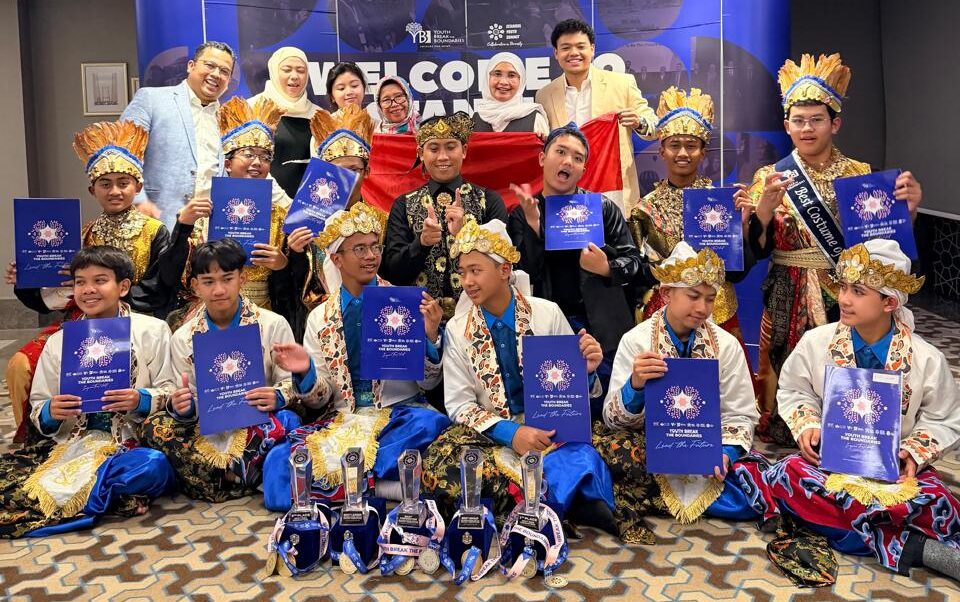 Santri Ar-Rahmah Kota Tangerang Borong 6 Penghargaan di Istanbul Youth Summit 2026