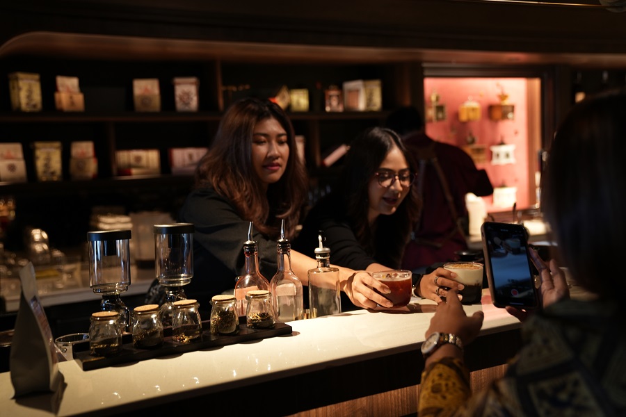 Sambut Hari Kartini, Roemah Koffie Academy Dorong Talenta Perempuan di Dunia Kopi