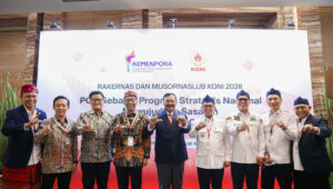 Komite Olahraga Nasional Indonesia (KONI) secara resmi menetapkan Provinsi Banten sebagai tuan rumah Pekan Olahraga Nasional (PON) XXIII 2032 bersama Provinsi Lampung. Penetapan itu diresmikan pada rapat pleno Musyawarah Olahraga Nasional Luar Biasa (Musornaslub) KONI 2026 di Hotel Pullman Central Park, Jakarta, Kamis (21/5/2026).