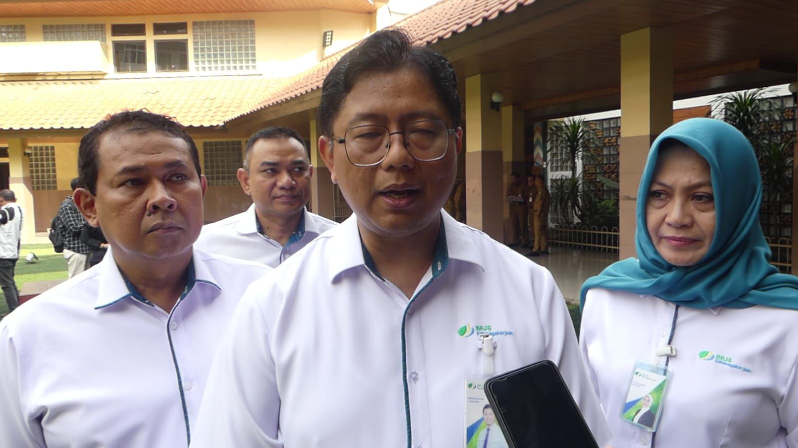BPJS Ketenagakerjaan dan Pemkot Tangerang Serahkan Santunan Rp126 Juta untuk Pekerja Rentan (2)