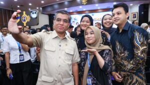 Menaker Yassierli Tutup Program Magang Nasional, 35 Persen Peserta Langsung Diterima Kerja