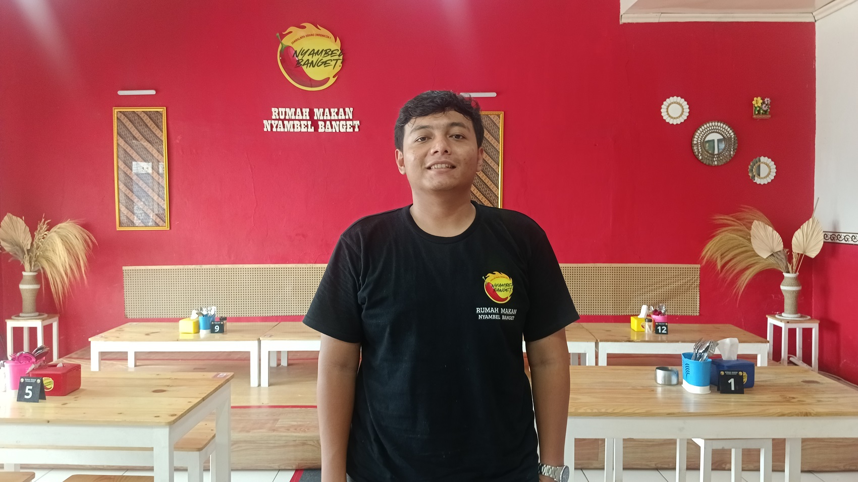 Naluri bisnis anak muda asal Kota Tangerang, Erza Devarindra Setiawan