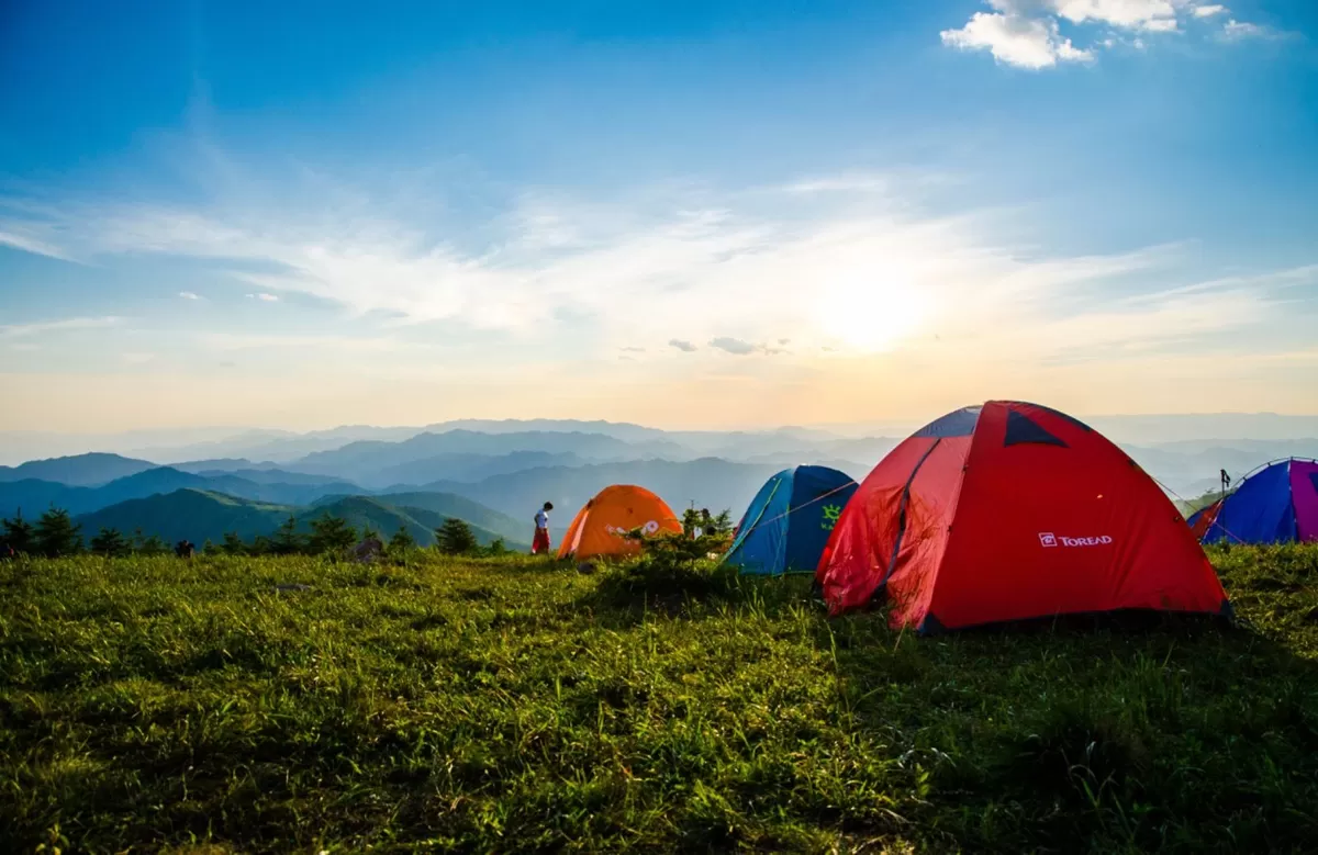 Rekomendasi Wisata Hits Banten 2026 Lengkap dari Pantai, Glamping, hingga Kafe Ramah Kantong Rekomendasi Wisata Hits Banten 2026 Lengkap dari Pantai, Glamping, hingga Kafe Ramah Kantong