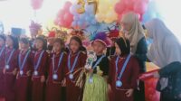 28 Siswa TK Melati Indah Lanjut ke SD, Suasana Pelepasan Diwarnai Haru dan Kebahagiaan 28 Siswa TK Melati Indah Lanjut ke SD, Suasana Pelepasan Diwarnai Haru dan Kebahagiaan