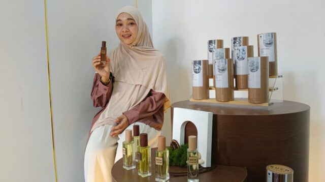 Dari Pintu ke Pintu hingga Punya Merek Sendiri, Kisah Elviana Mengembangkan Parfum BUCH