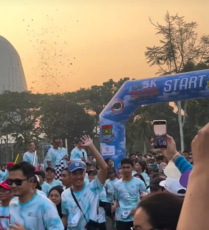 Ekonomi Banten Tumbuh 5,64 Persen, Andra Soni Dorong Event Olahraga Jadi Penggerak Wisata dan UMKM Ekonomi Banten Tumbuh 5,64 Persen, Andra Soni Dorong Event Olahraga Jadi Penggerak Wisata dan UMKM
