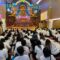 Ratusan umat Buddha mengikuti Perayaan Tri Suci Waisak 2570 BE/2026 di Klenteng Boen San Bio, Kecamatan Karawaci, Kota Tangerang, pada Minggu, 31 Mei 2026