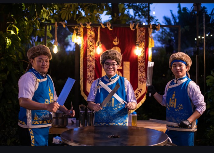 Novotel Tangerang Hadirkan Mongolian BBQ All You Can Eat dengan Pertunjukan Budaya Nusantara