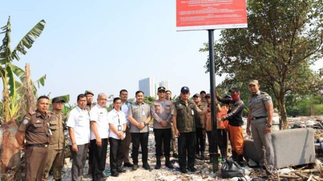 TPS Ilegal di Pinang Disegel, Pemkot Tangerang Kejar Pembuang Sampah Liar