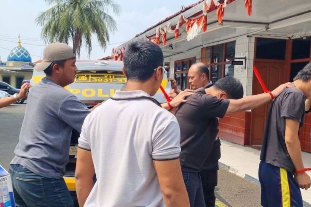 1.700 Ompreng MBG Curian Dijual Cuma Rp5.000 per Kilogram, Uangnya Dipakai Beli Sabu
