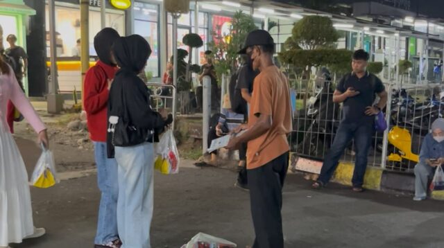 20 Tahun Menjual Koran, Suparlan Bertahan di Tengah Disrupsi Media Digital