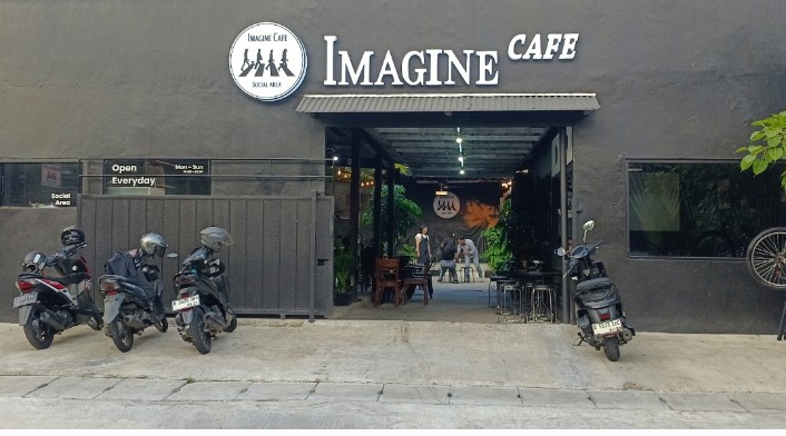 Mengintip "Imagine Cafe": Kedai Berkonsep Legendaris The Beatles yang Bidik Semua Generasi