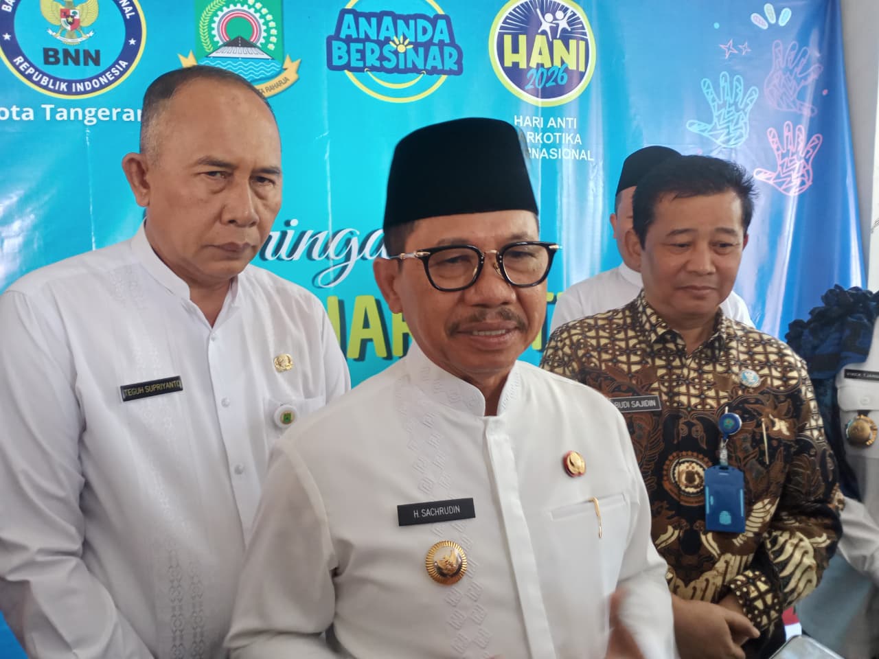 ‘Nabun’ Masih Terjadi di Wilayah Kota Tangerang, Sachrudin Ini Bahaya untuk Pernapasan ‘Nabun’ Masih Terjadi di Wilayah Kota Tangerang, Sachrudin Ini Bahaya untuk Pernapasan