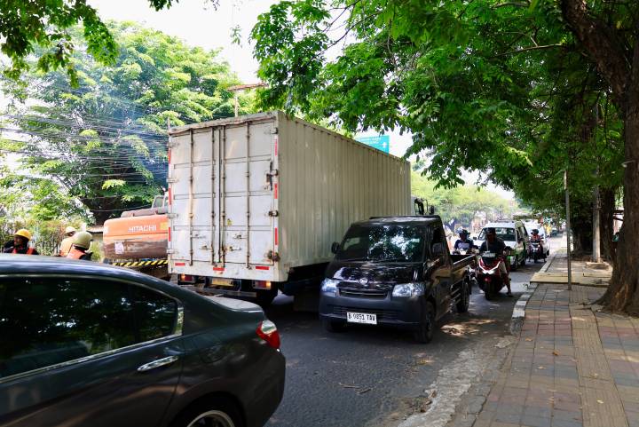 Empat Jalan di Tangerang Diperbaiki, Ini Jalur Alternatif yang Perlu Diketahui Pengendara