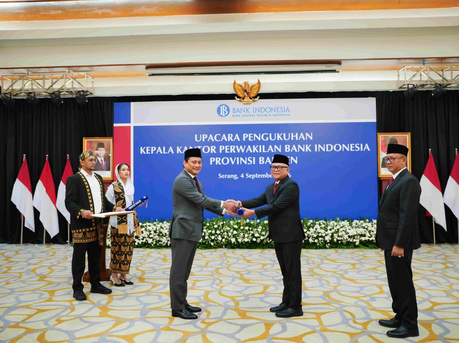 Deputi Gubernur Bank Indonesia (BI) Thomas Djiwandono mengukuhkan Sofwan Kurnia sebagai Kepala Perwakilan BI Provinsi Banten, menggantikan Ameriza M. Moesa