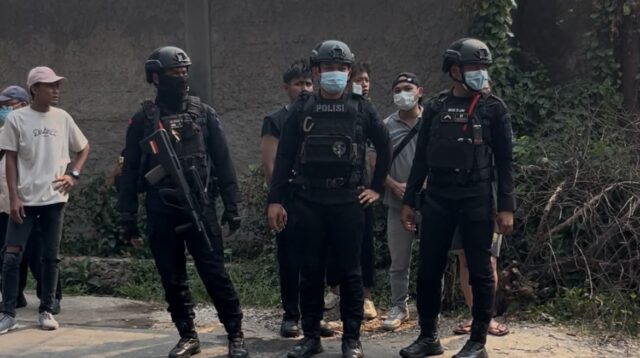 Jawaban Polres Soal Brimob Bersenjata Berjaga di Lokasi Kebakaran Pabrik Lampu Batuceper