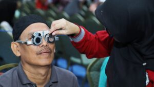 JEC dan Syafana Gelar Pemeriksaan Mata Gratis, Sasar Ratusan Peserta di Tangerang